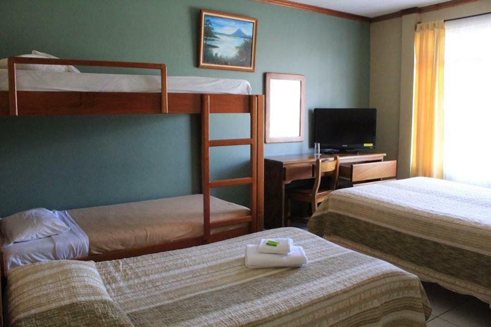 Hotel Guadalupe Tilarán 外观 照片