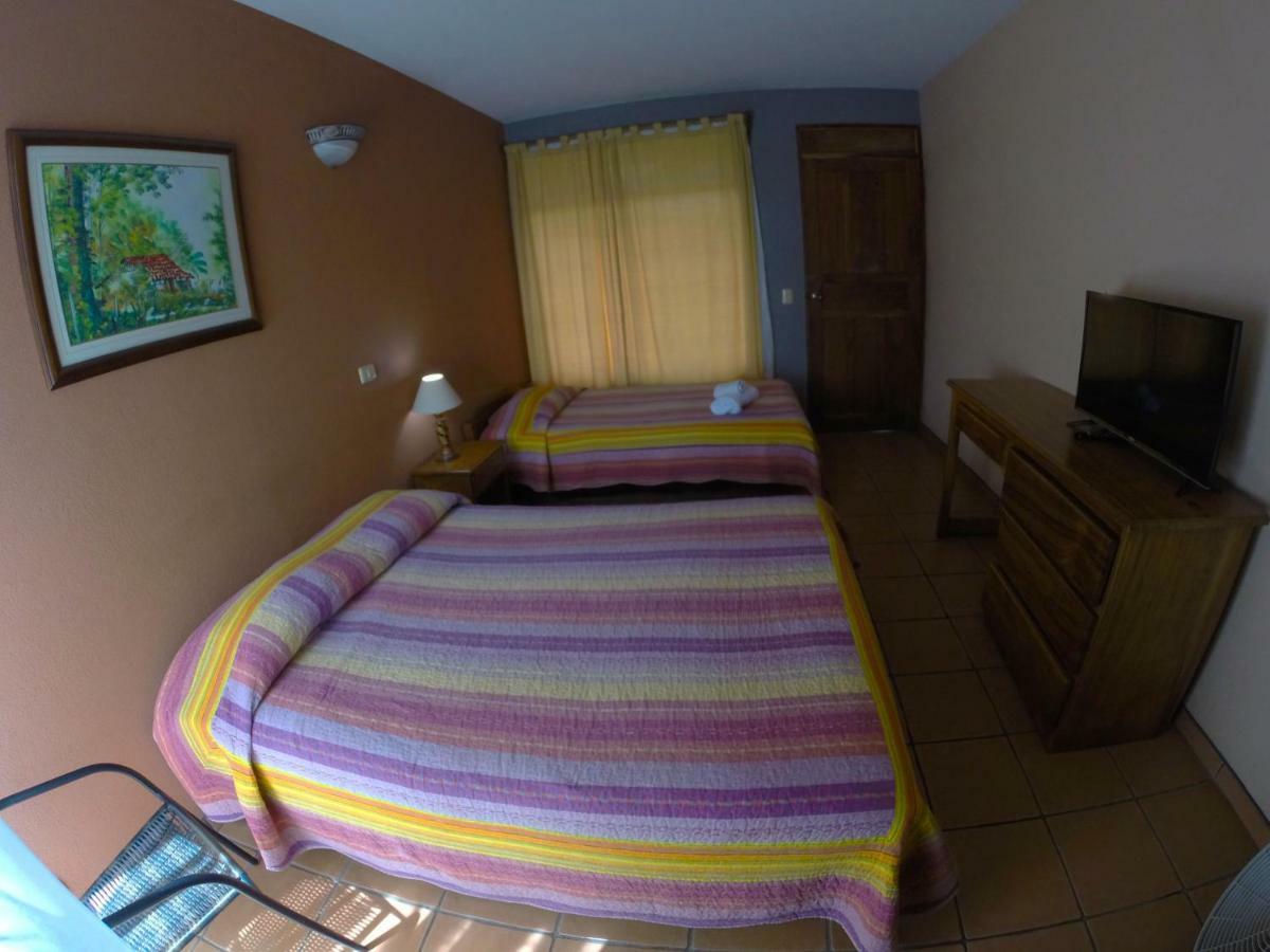 Hotel Guadalupe Tilarán 外观 照片