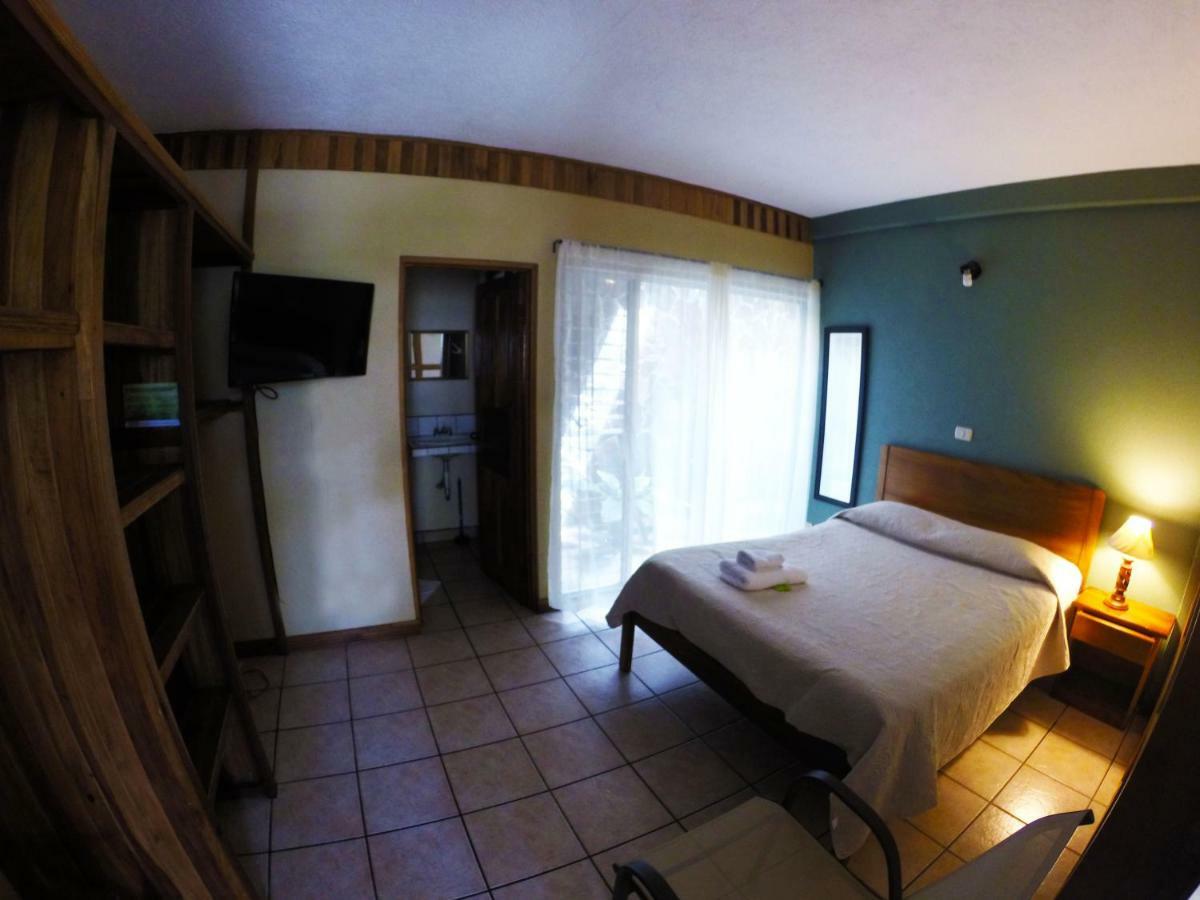 Hotel Guadalupe Tilarán 外观 照片